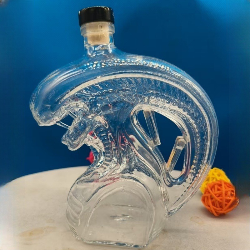 Alien Xenomorph Shaped Whiskey - đánh giá và giá Wine Beer And Spirits