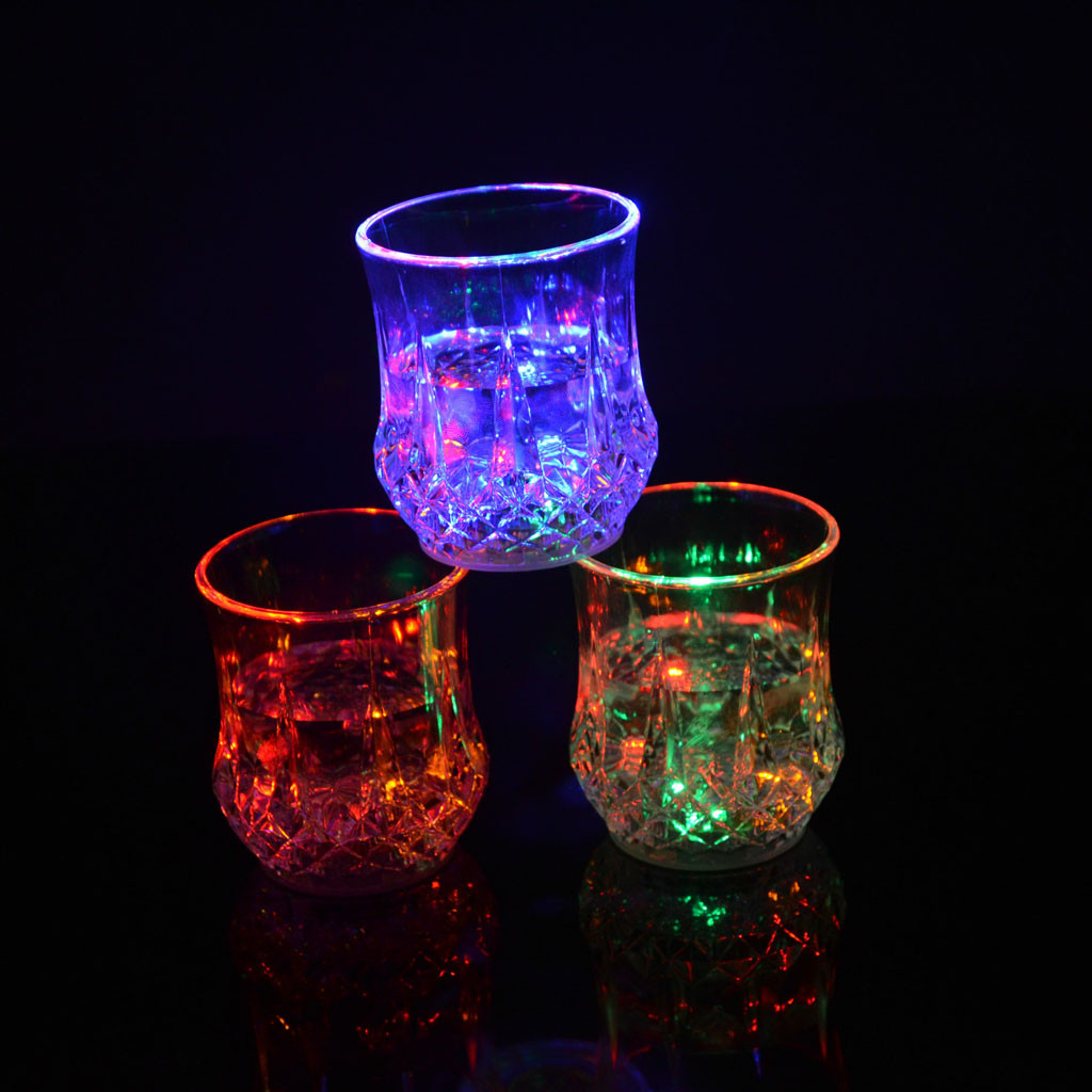 Colored LED Glowing Drink Cup  - đánh giá và giá Wine Beer Drink